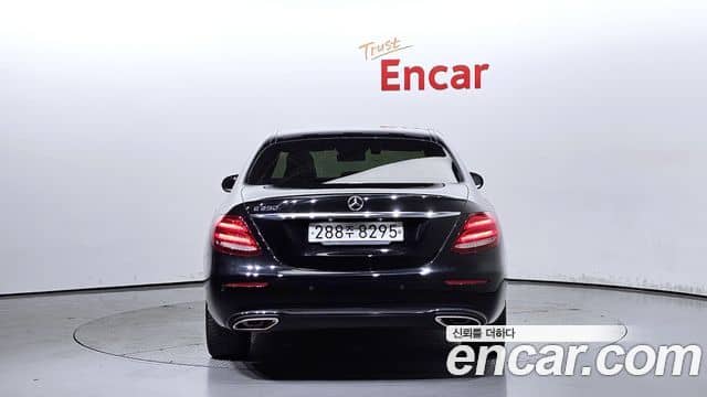 Mercedes-Benz E-Class, 2019