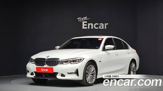 BMW 3 Series, 2022