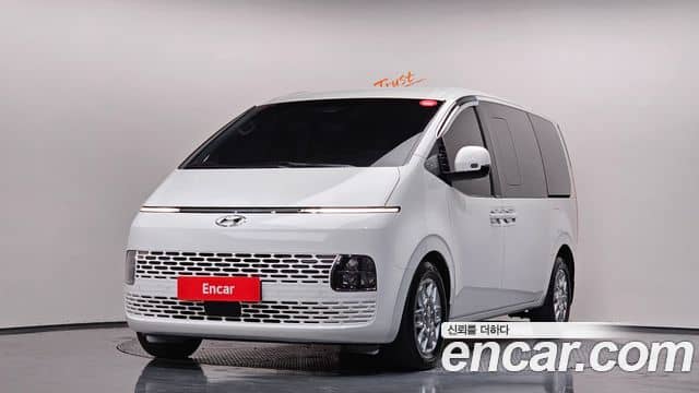 Hyundai Staria, 2023