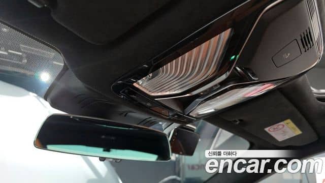 BMW 8 Series, 2022