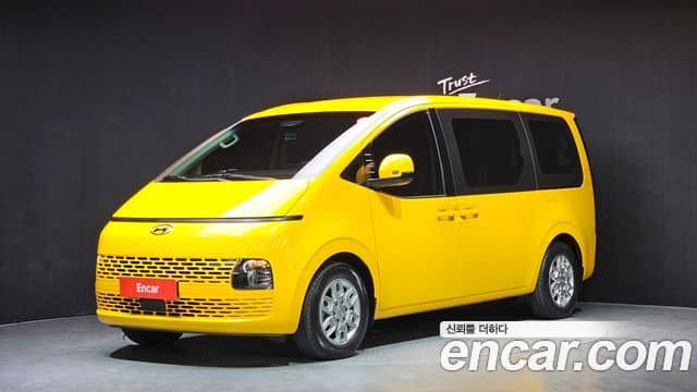 Hyundai Staria, 2023