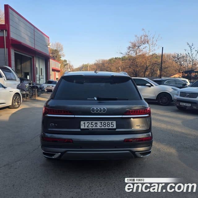Audi Q7, 2022