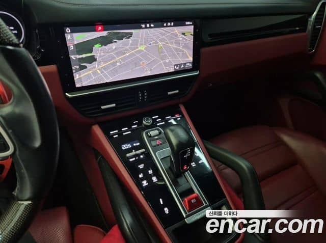 Porsche Cayenne, 2021