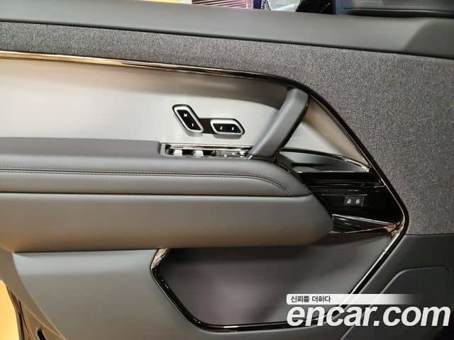 Land Rover Range Rover Sport, 2025