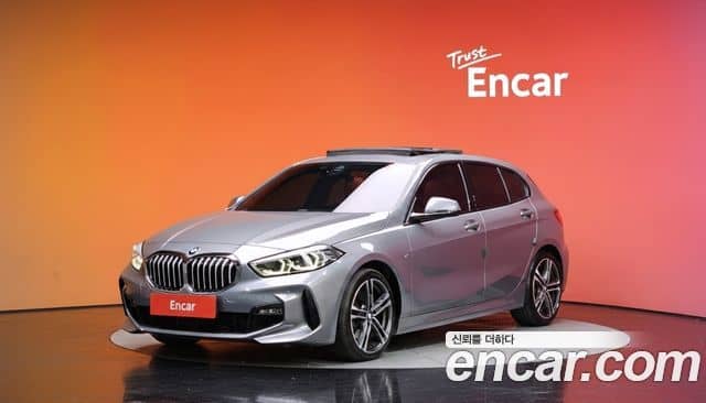BMW 1 Series, 2022
