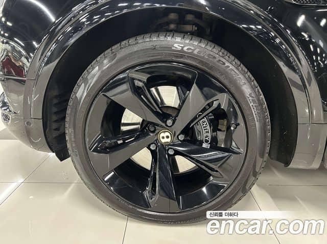 Bentley Bentayga, 2020