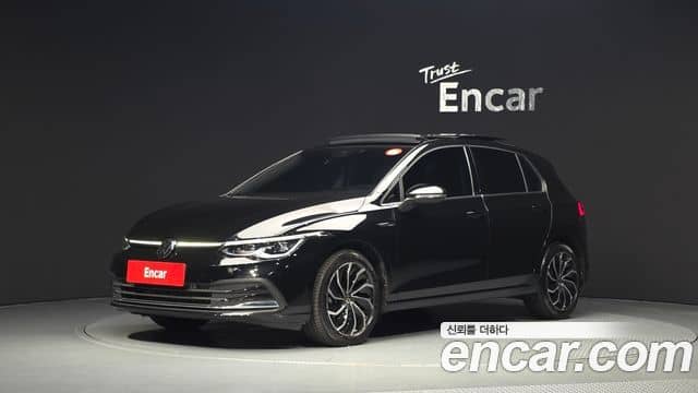 Volkswagen Golf, 2024