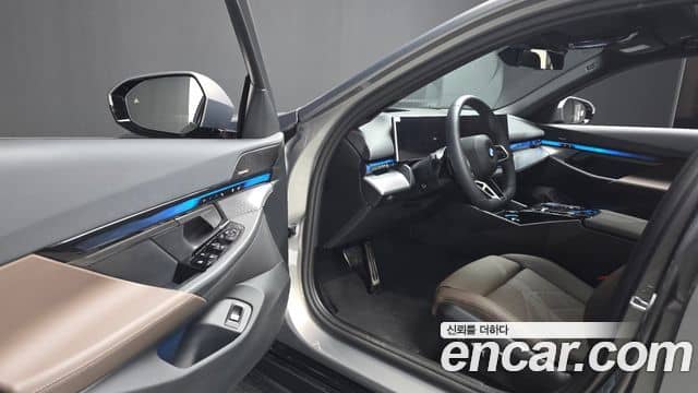 BMW 5 Series, 2025