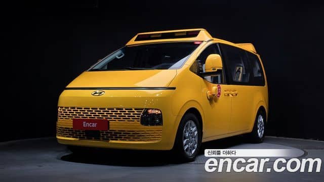 Hyundai Staria, 2022