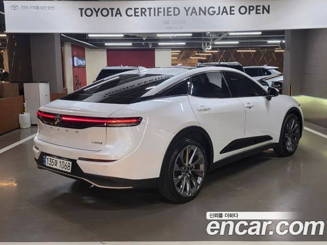 Toyota Crown Crossover, 2023