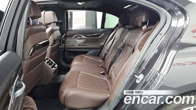 BMW 7 Series, 2020