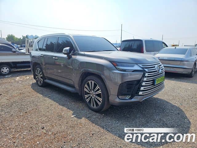 Lexus LX, 2025