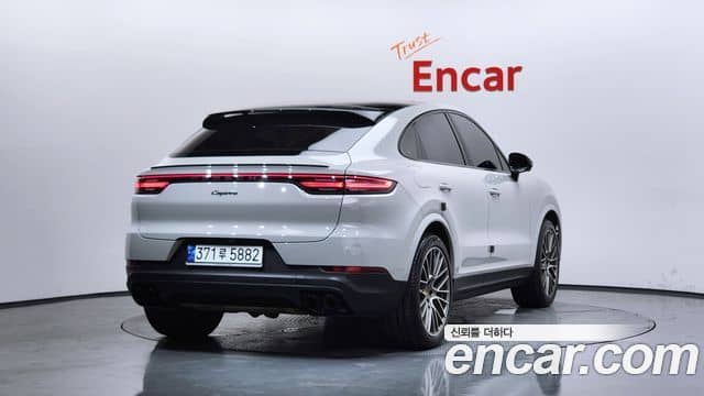 Porsche Cayenne, 2023