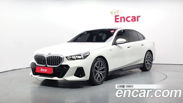 BMW 5 Series, 2023