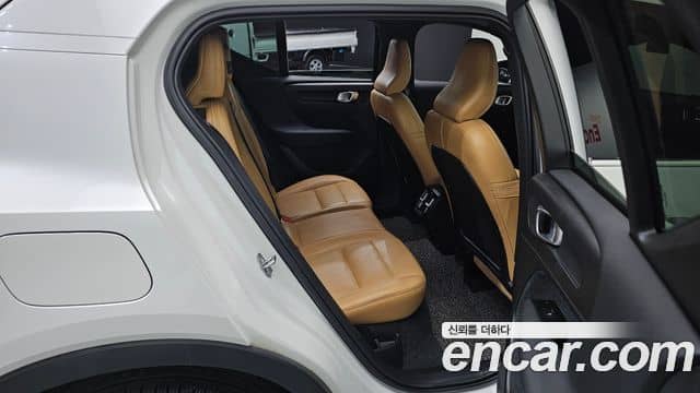 Volvo XC40, 2021