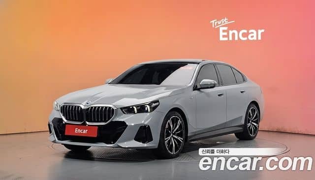 BMW 5 Series, 2025