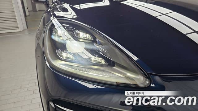 Porsche Cayenne, 2022
