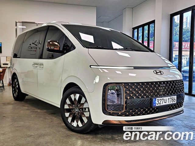 Hyundai Staria, 2022