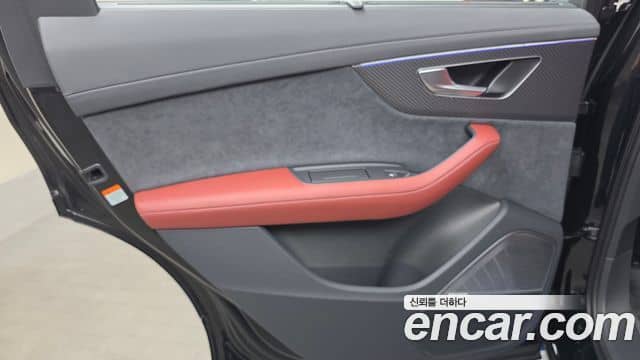 Audi SQ7, 2026