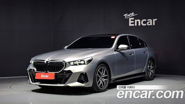 BMW 5 Series, 2025