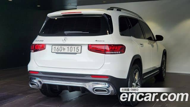 Mercedes-Benz GLB-Class, 2022