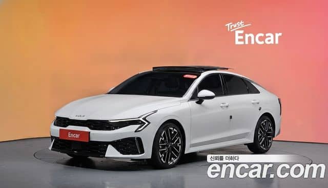 Kia K5, 2025