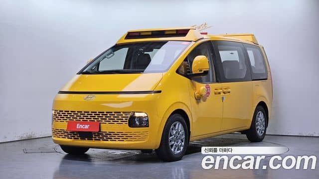 Hyundai Staria, 2025