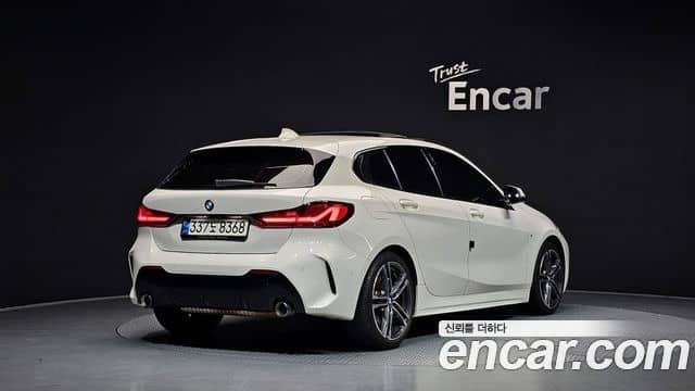 BMW 1 Series, 2021