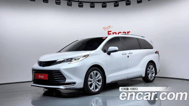 Toyota Sienna, 2023
