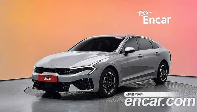 Kia K5, 2025