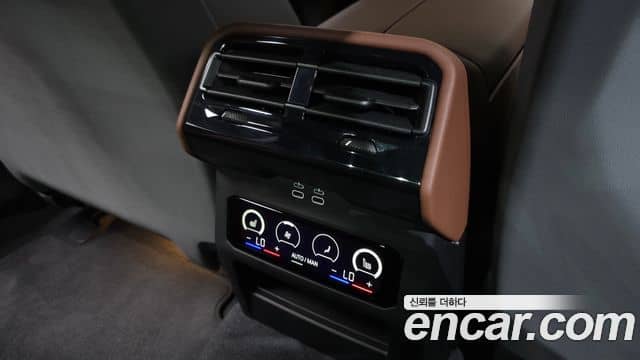 BMW 5 Series, 2025