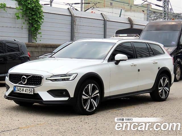 Volvo V60 Cross Country, 2020