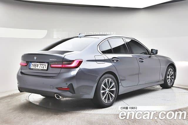 BMW 3 Series, 2021