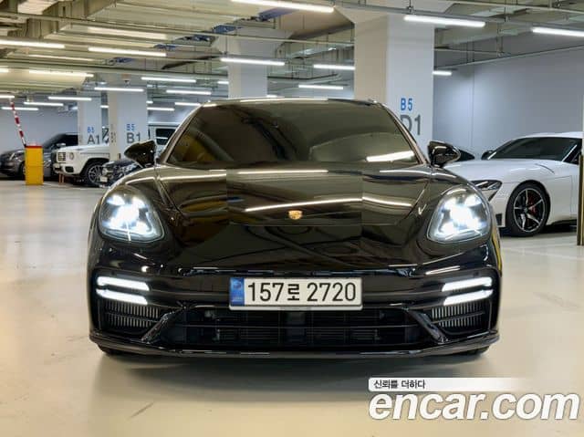 Porsche Panamera, 2021