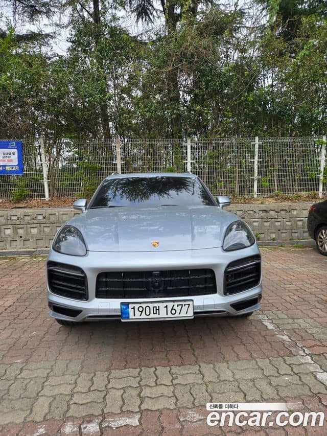 Porsche Cayenne, 2022