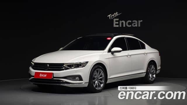 Volkswagen Passat GT, 2022