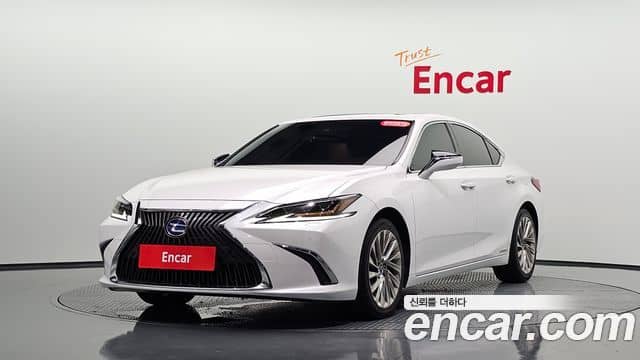 Lexus ES300h, 2019