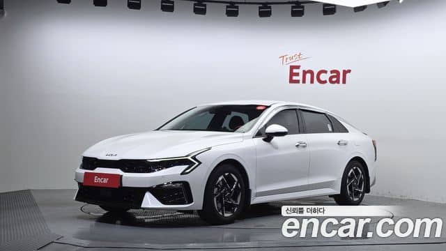 Kia K5, 2025