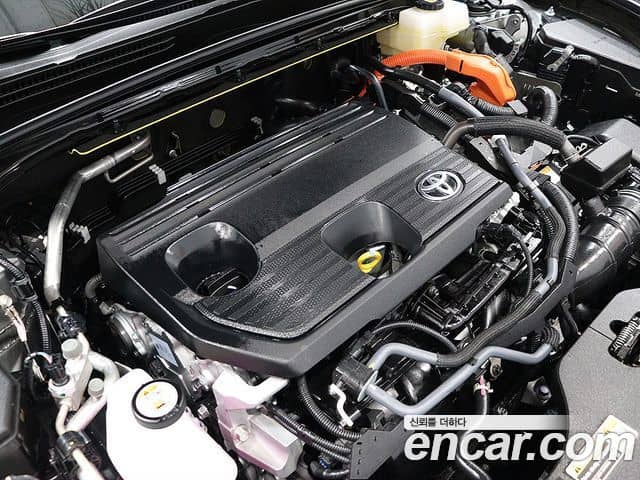 Toyota Crown Crossover, 2025