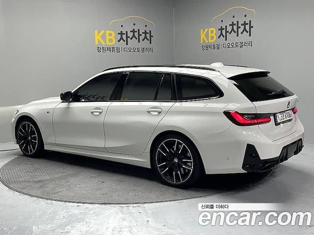 BMW 3 Series, 2023