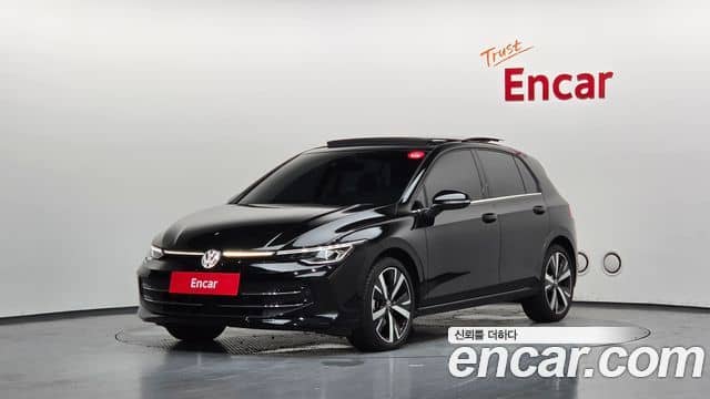 Volkswagen Golf, 2025