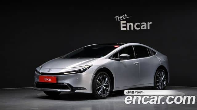 Toyota Prius, 2023