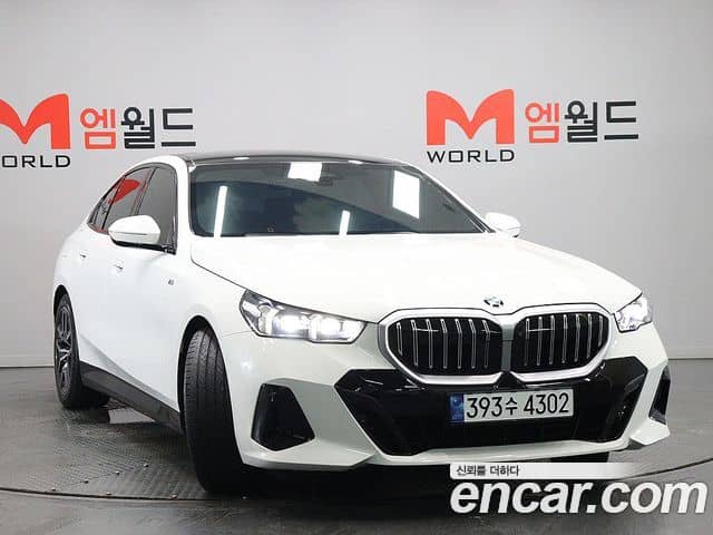 BMW 5 Series, 2024