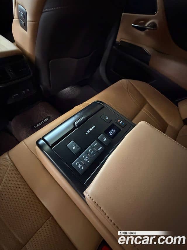 Lexus ES300h, 2019