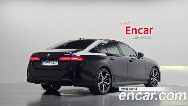 BMW 5 Series, 2025