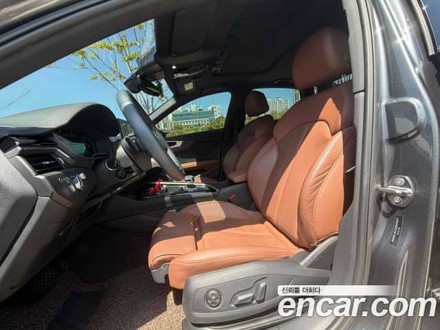 Audi A4, 2023