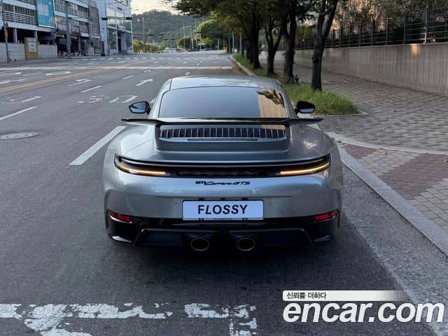 Porsche 911, 2025