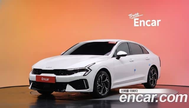 Kia K5, 2025