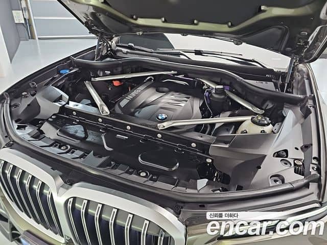 BMW X7, 2024