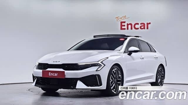 Kia K5, 2025